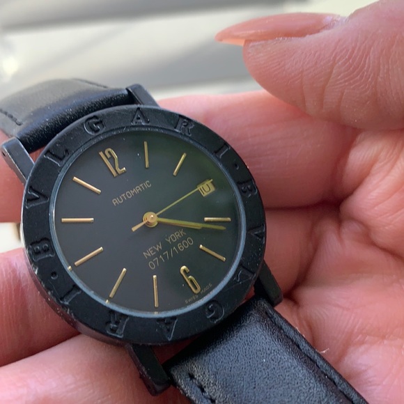 Bvlgari: Rare Limited Edition Carbon Gold Watch - Picture 5 of 12